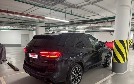 BMW X5, 2021 год, 9 000 000 рублей, 2 фотография