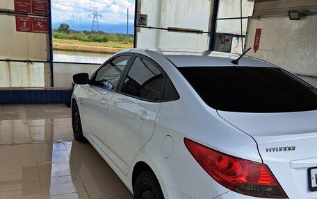 Hyundai Solaris II рестайлинг, 2014 год, 890 000 рублей, 2 фотография