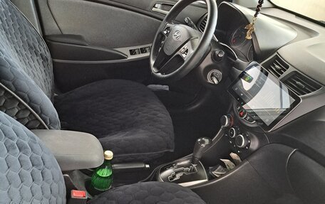 Hyundai Solaris II рестайлинг, 2014 год, 890 000 рублей, 8 фотография