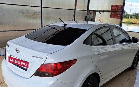 Hyundai Solaris II рестайлинг, 2014 год, 890 000 рублей, 3 фотография