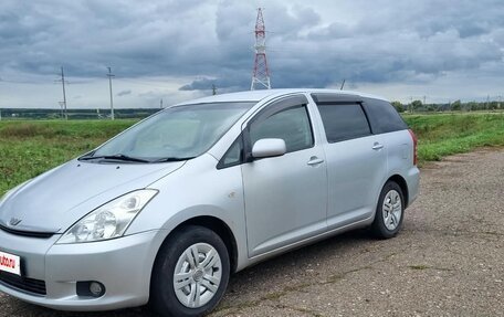 Toyota Wish II, 2005 год, 700 000 рублей, 3 фотография