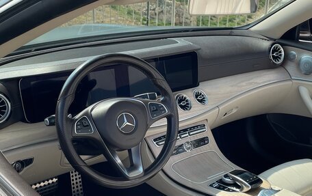 Mercedes-Benz E-Класс, 2017 год, 3 600 000 рублей, 15 фотография