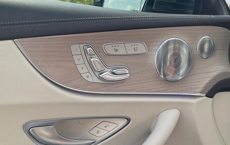 Mercedes-Benz E-Класс, 2017 год, 3 600 000 рублей, 14 фотография
