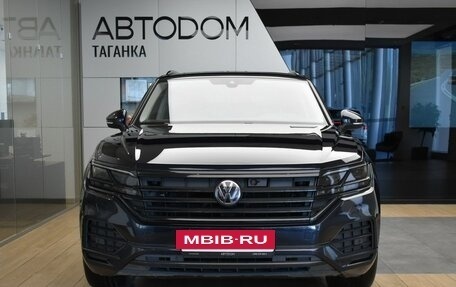 Volkswagen Touareg III, 2020 год, 4 630 000 рублей, 2 фотография