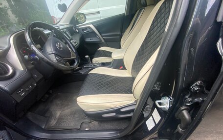 Toyota RAV4, 2015 год, 1 800 000 рублей, 9 фотография