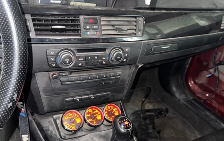 BMW 3 серия, 2011 год, 1 600 000 рублей, 23 фотография