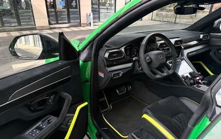 Lamborghini Urus I, 2023 год, 30 990 000 рублей, 21 фотография