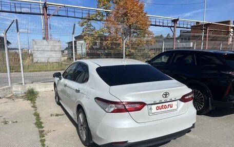 Toyota Camry, 2018 год, 2 800 000 рублей, 4 фотография