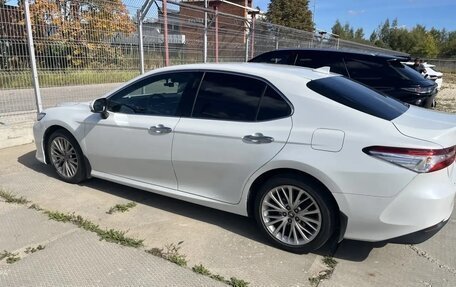 Toyota Camry, 2018 год, 2 800 000 рублей, 5 фотография