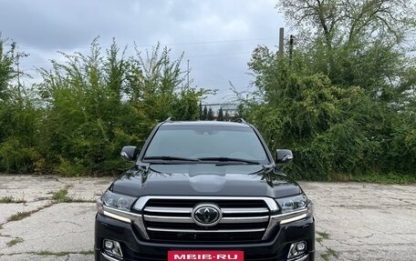 Toyota Land Cruiser 200, 2020 год, 9 500 000 рублей, 2 фотография