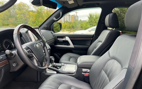Toyota Land Cruiser 200, 2020 год, 9 500 000 рублей, 10 фотография
