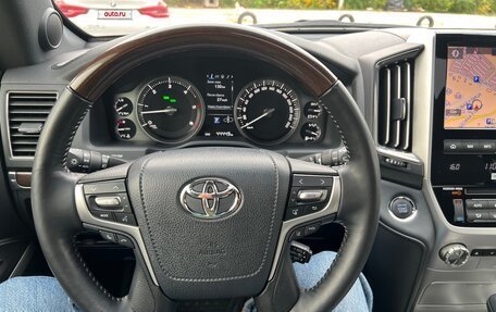 Toyota Land Cruiser 200, 2020 год, 9 500 000 рублей, 13 фотография