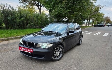 BMW 1 серия, 2009 год, 650 000 рублей, 2 фотография