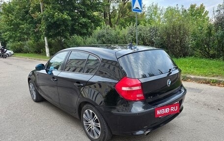 BMW 1 серия, 2009 год, 650 000 рублей, 6 фотография