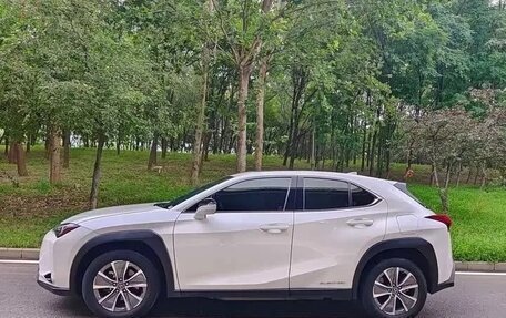 Lexus UX I, 2023 год, 2 510 000 рублей, 4 фотография