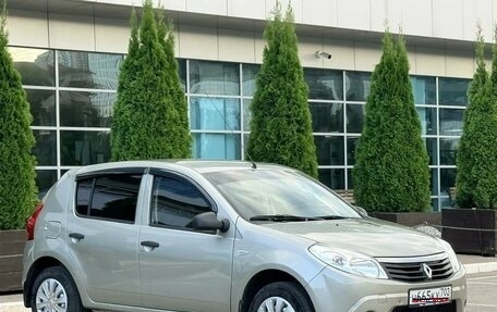 Renault Sandero I, 2014 год, 585 000 рублей, 1 фотография
