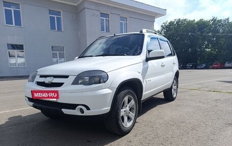 Chevrolet Niva I рестайлинг, 2018 год, 850 000 рублей, 3 фотография