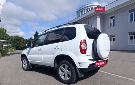 Chevrolet Niva I рестайлинг, 2018 год, 850 000 рублей, 4 фотография