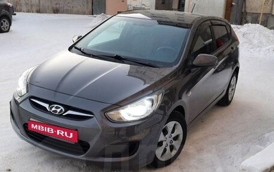 Hyundai Solaris II рестайлинг, 2011 год, 900 000 рублей, 1 фотография