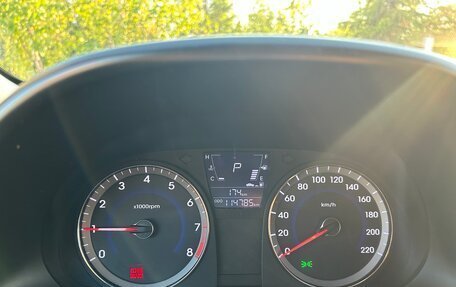 Hyundai Solaris II рестайлинг, 2011 год, 900 000 рублей, 4 фотография