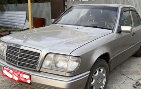 Mercedes-Benz E-Класс, 1994 год, 900 000 рублей, 12 фотография