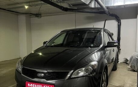 KIA cee'd I рестайлинг, 2011 год, 800 000 рублей, 1 фотография