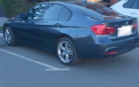 BMW 3 серия, 2018 год, 3 100 000 рублей, 3 фотография