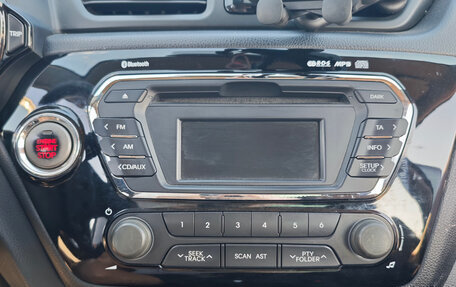 KIA Rio III рестайлинг, 2012 год, 820 000 рублей, 10 фотография