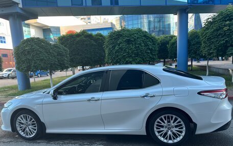 Toyota Camry, 2018 год, 2 650 000 рублей, 6 фотография