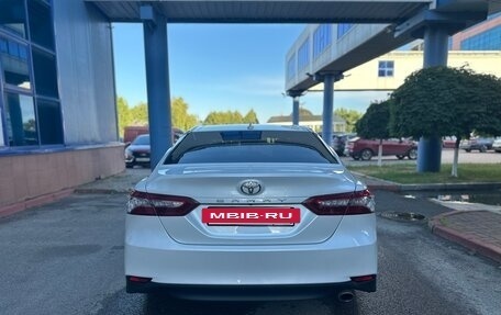 Toyota Camry, 2018 год, 2 650 000 рублей, 4 фотография