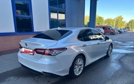 Toyota Camry, 2018 год, 2 650 000 рублей, 3 фотография