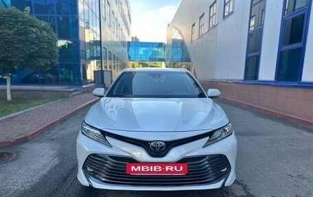 Toyota Camry, 2018 год, 2 650 000 рублей, 8 фотография