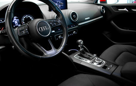 Audi A3, 2019 год, 2 250 000 рублей, 7 фотография