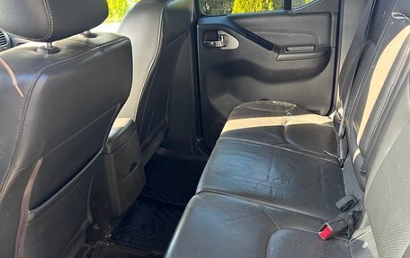 Nissan Navara (Frontier), 2010 год, 1 200 000 рублей, 13 фотография