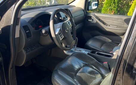 Nissan Navara (Frontier), 2010 год, 1 200 000 рублей, 12 фотография