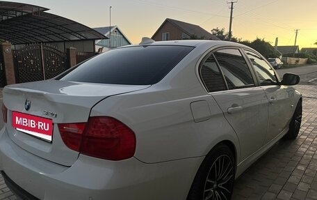 BMW 3 серия, 2011 год, 1 100 000 рублей, 4 фотография
