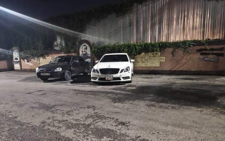 Mercedes-Benz E-Класс, 2012 год, 970 000 рублей, 2 фотография