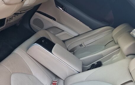 Toyota Camry, 2018 год, 3 000 000 рублей, 14 фотография