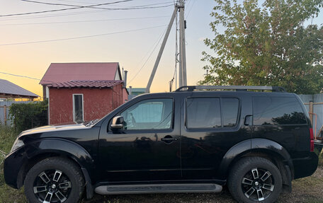 Nissan Pathfinder, 2011 год, 1 550 000 рублей, 2 фотография
