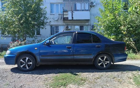 Nissan Almera, 1999 год, 150 000 рублей, 2 фотография