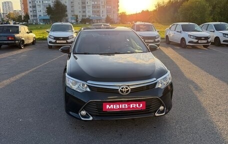 Toyota Camry, 2016 год, 1 950 000 рублей, 2 фотография