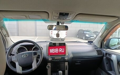 Toyota Land Cruiser Prado 150 рестайлинг 2, 2010 год, 2 445 000 рублей, 11 фотография
