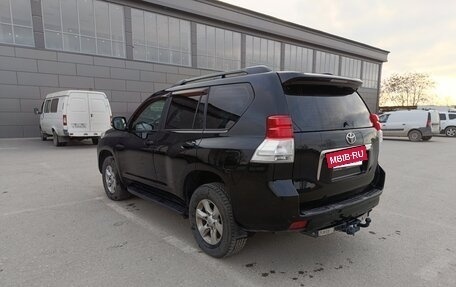 Toyota Land Cruiser Prado 150 рестайлинг 2, 2010 год, 2 445 000 рублей, 7 фотография