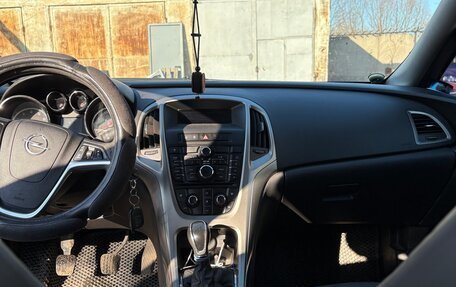 Opel Astra J, 2010 год, 760 000 рублей, 9 фотография