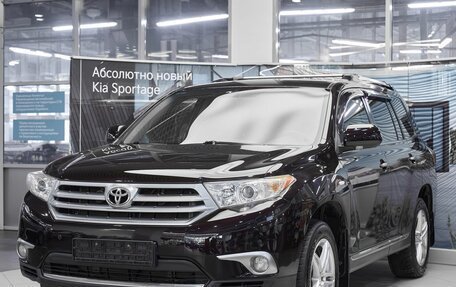 Toyota Highlander III, 2012 год, 1 899 000 рублей, 1 фотография