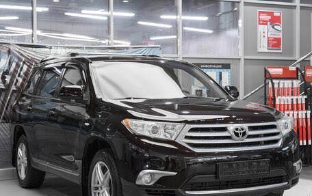 Toyota Highlander III, 2012 год, 1 899 000 рублей, 3 фотография
