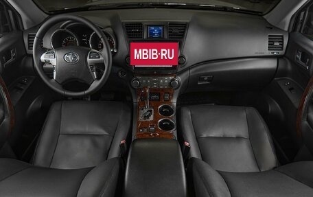 Toyota Highlander III, 2012 год, 1 899 000 рублей, 8 фотография