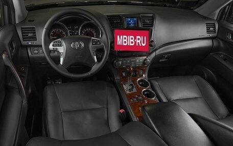 Toyota Highlander III, 2012 год, 1 899 000 рублей, 9 фотография