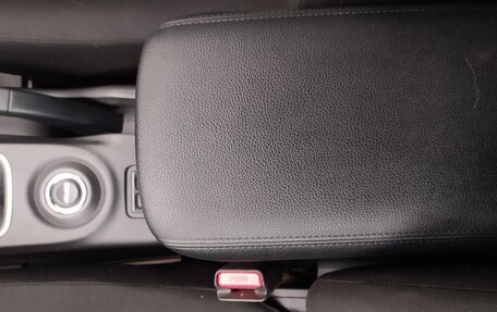 Mitsubishi Outlander III рестайлинг 3, 2015 год, 1 890 000 рублей, 15 фотография