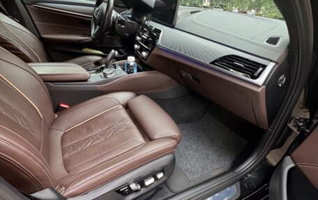BMW 5 серия, 2020 год, 7 500 000 рублей, 25 фотография